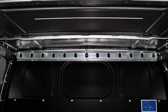 01 barra para colgar prendas de transporte en furgoneta tecnove