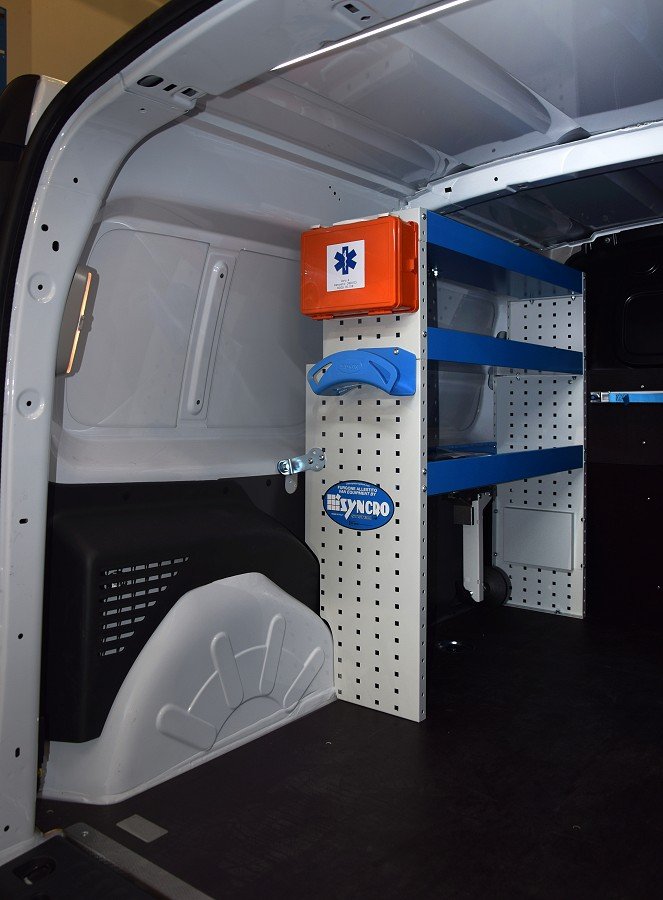 02 NV250 nissan Tecnove