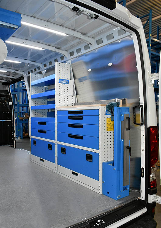 03 Daily con bancos de trabajo Tecnove