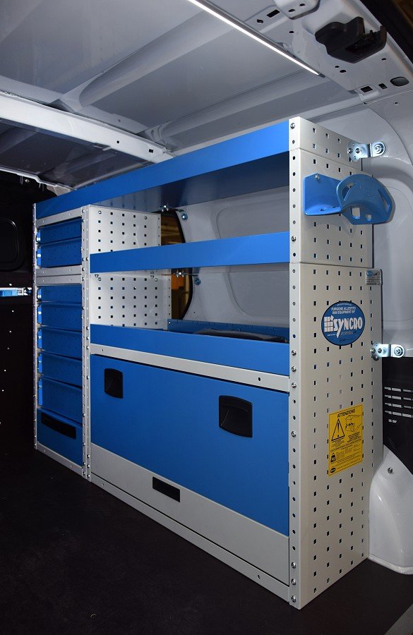 03 NV250 nissan Tecnove